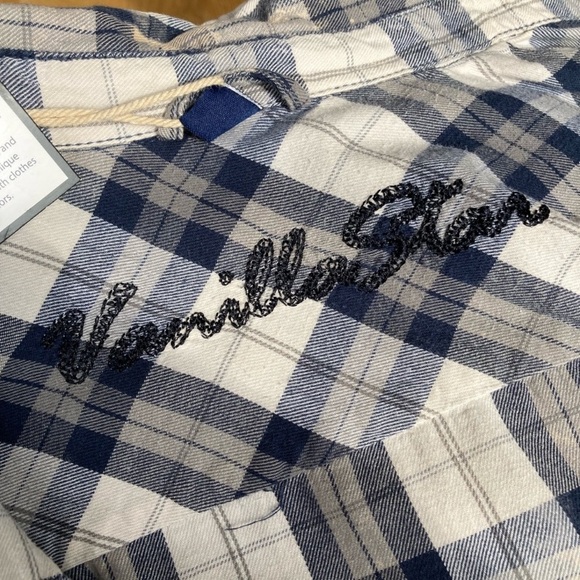 Plaid shirt women size xsmall - Picture 7 of 9